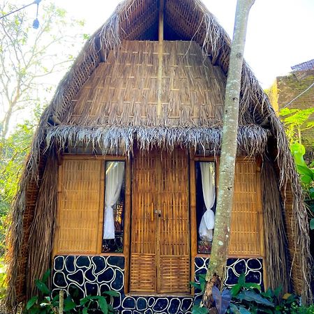El Bamboo Guesthouse Jambu  Exterior photo